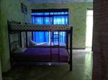 Orquideas Hostel Cancun Bagian luar foto